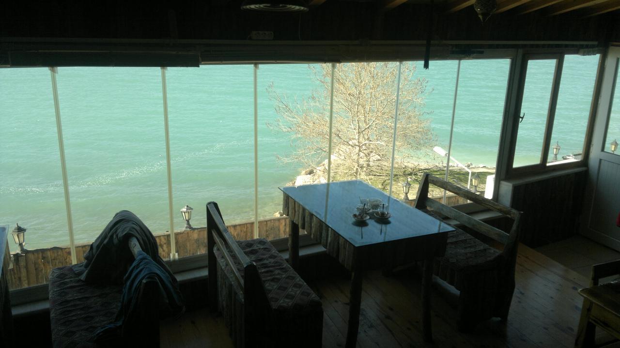Charly'S Pension Egirdir Exterior foto