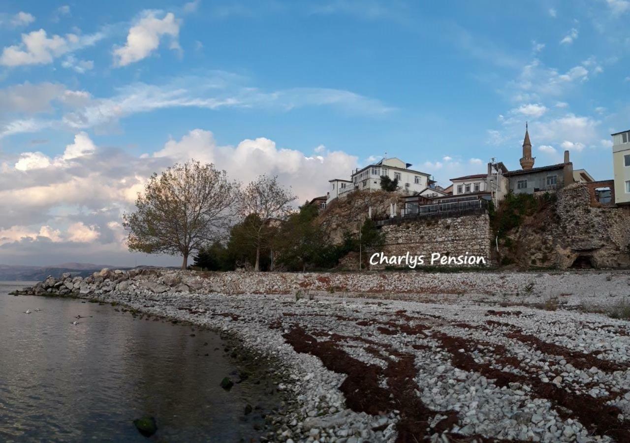 Charly'S Pension Egirdir Exterior foto